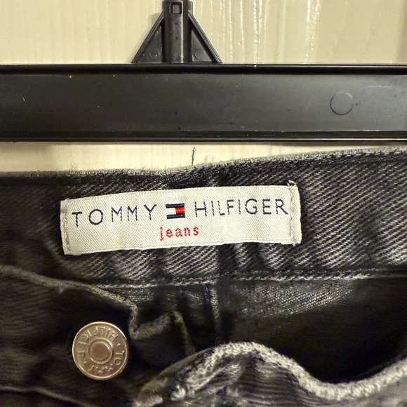 Vintage Tommy Hilfiger size 14 straight leg jeans waist 32” black - Picture 2 of 6